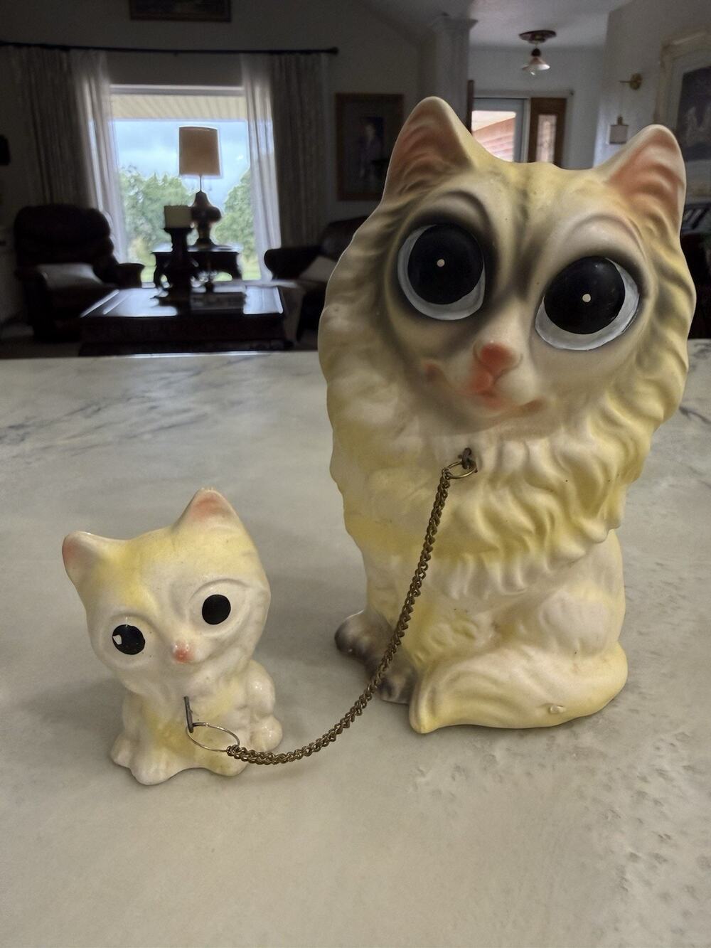 Vintage Elbro ? Big Eyed Cat & Kitten Figurines Japan Cream Ceramic on Chain